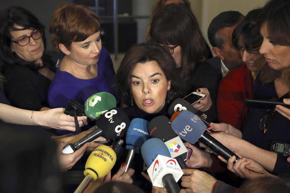Sáenz de Santamaría: "Hay que trabajar mucho en la Comunidad de Madrid" Sáenz de Santamaría: "Hay que trabajar mucho en la Comunidad de Madrid"