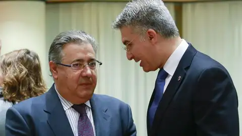 Juan Ignacio Zoido con el ministro de Interior y Seguridad Nacional de Malta, Carmelo Abela Juan Ignacio Zoido con el ministro de Interior y Seguridad Nacional de Malta, Carmelo Abela