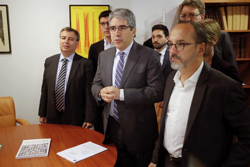 Homs queda apartado del escaño por su condena de inhabilitación Homs queda apartado del escaño por su condena de inhabilitación