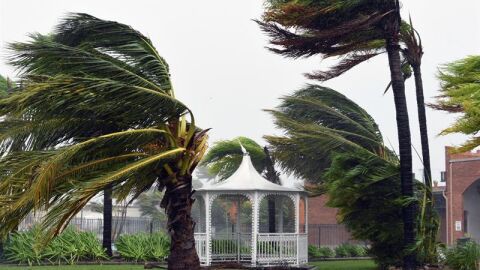 El cicl&oacute;n 'Debbie' a su paso por Australia
