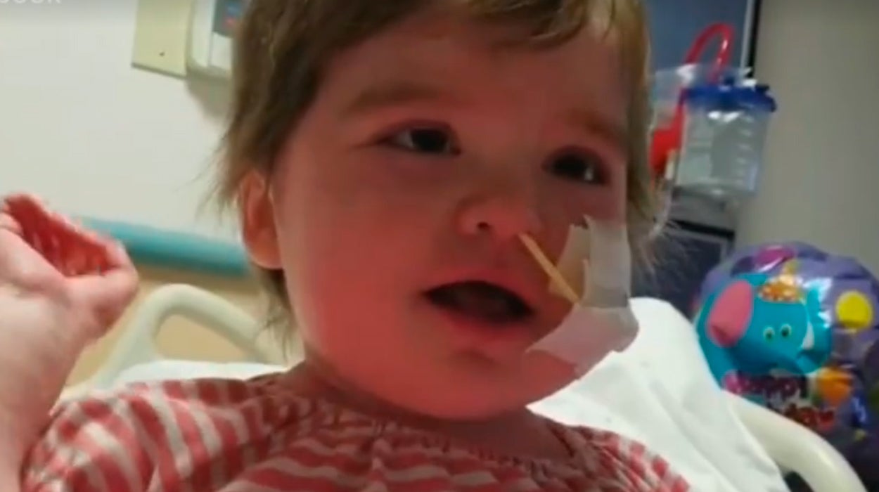 Leah Carrol, la niña de cuatro años que le gana la lucha a la enfermedad cantando Leah Carrol, la niña de cuatro años que le gana la lucha a la enfermedad cantando