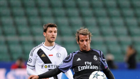 Fabio Coentrao en el partido frente al Legia