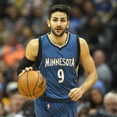 Ricky Rubio sube al ataque en un partido con los Timberwolves Ricky Rubio sube al ataque en un partido con los Timberwolves