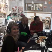 Un momento previo a la tertulia Un momento previo a la tertulia