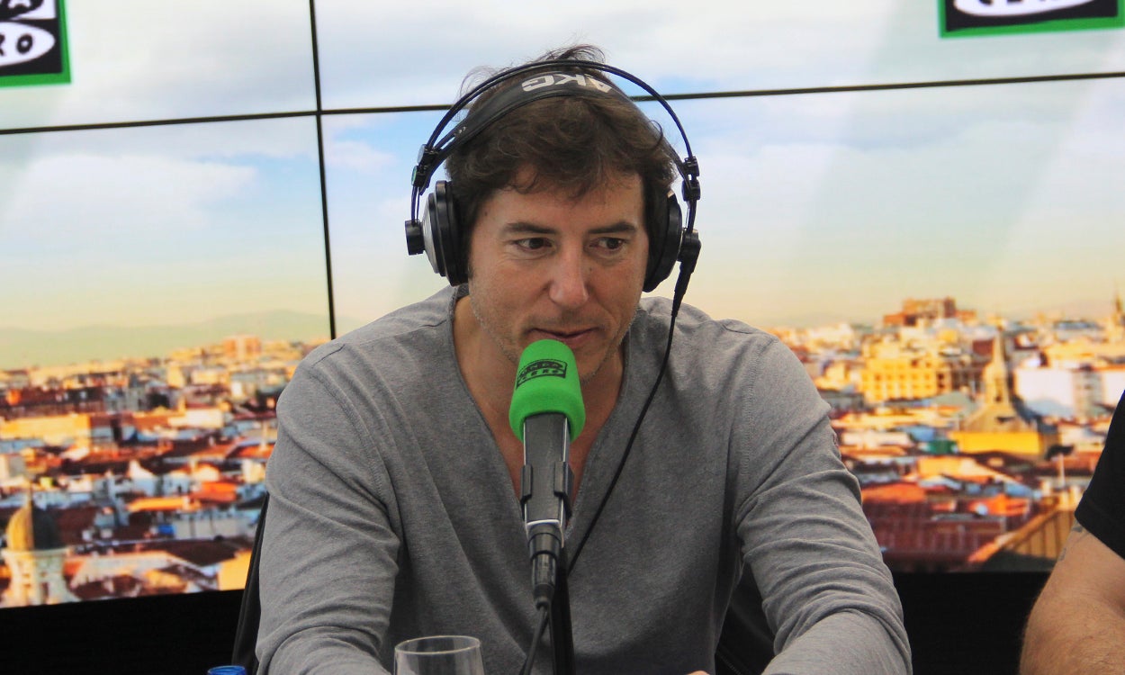 Manel Fuentes: "El espectáculo de nuestra banda es entre teatral y musical, un homenaje a Springsteen" Manel Fuentes: "El espectáculo de nuestra banda es entre teatral y musical, un homenaje a Springsteen"