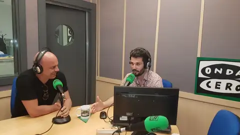 Yendy Hernández con invitados en Onda Deportiva en Onda Cero Tenerife Yendy Hernández con invitados en Onda Deportiva en Onda Cero Tenerife