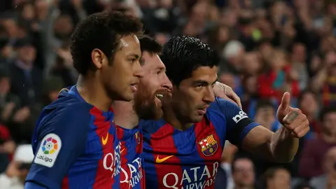 La MSN celebra uno de sus goles en el Camp Nou La MSN celebra uno de sus goles en el Camp Nou