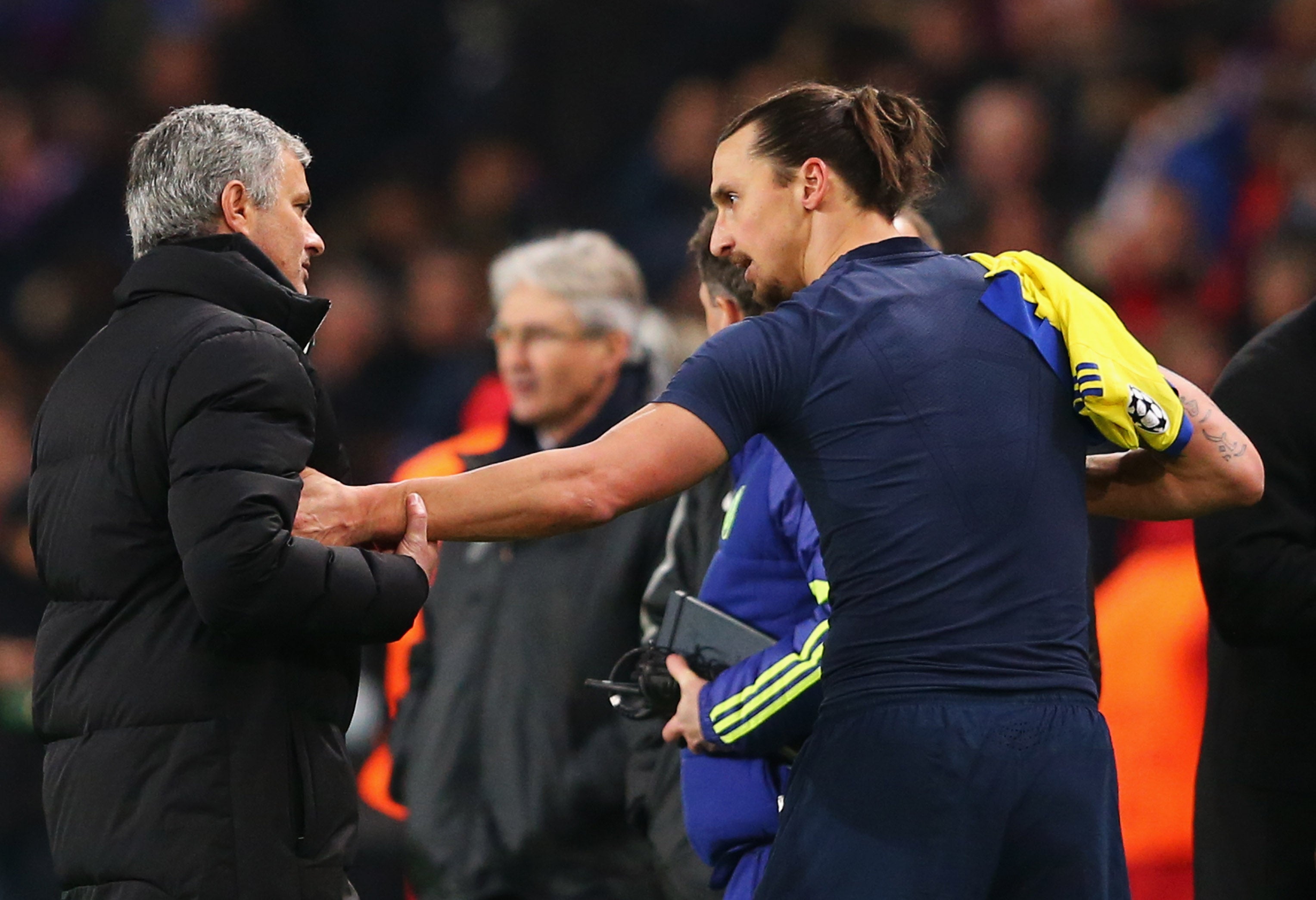 Ibrahimovic advierte a Mou y al United: "No vine aquí a perder el tiempo" Ibrahimovic advierte a Mou y al United: "No vine aquí a perder el tiempo"