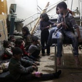 Niños afectados por el ataque químico en Siria