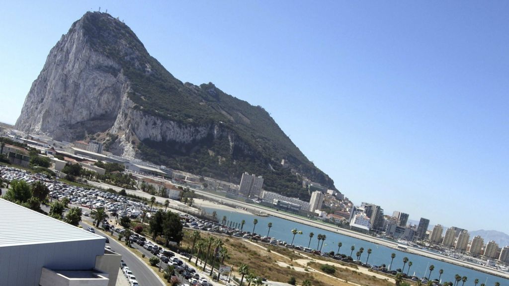 Londres pide incluir a Gibraltar en el periodo de transición y Bruselas avisa: "Depende de la discusión con España" Londres pide incluir a Gibraltar en el periodo de transición y Bruselas avisa: "Depende de la discusión con España"