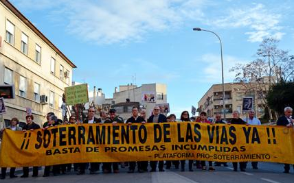 Contreras: Es impresentable e inaceptable que no haya ni un euro en los PGE para el soterramiento Contreras: Es impresentable e inaceptable que no haya ni un euro en los PGE para el soterramiento