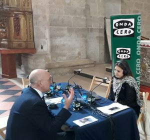 Aquí en la Onda CastillaYLeon, especial desde Medina de Rioseco, con Clara Saavedra. Aquí en la Onda CastillaYLeon, especial desde Medina de Rioseco, con Clara Saavedra.