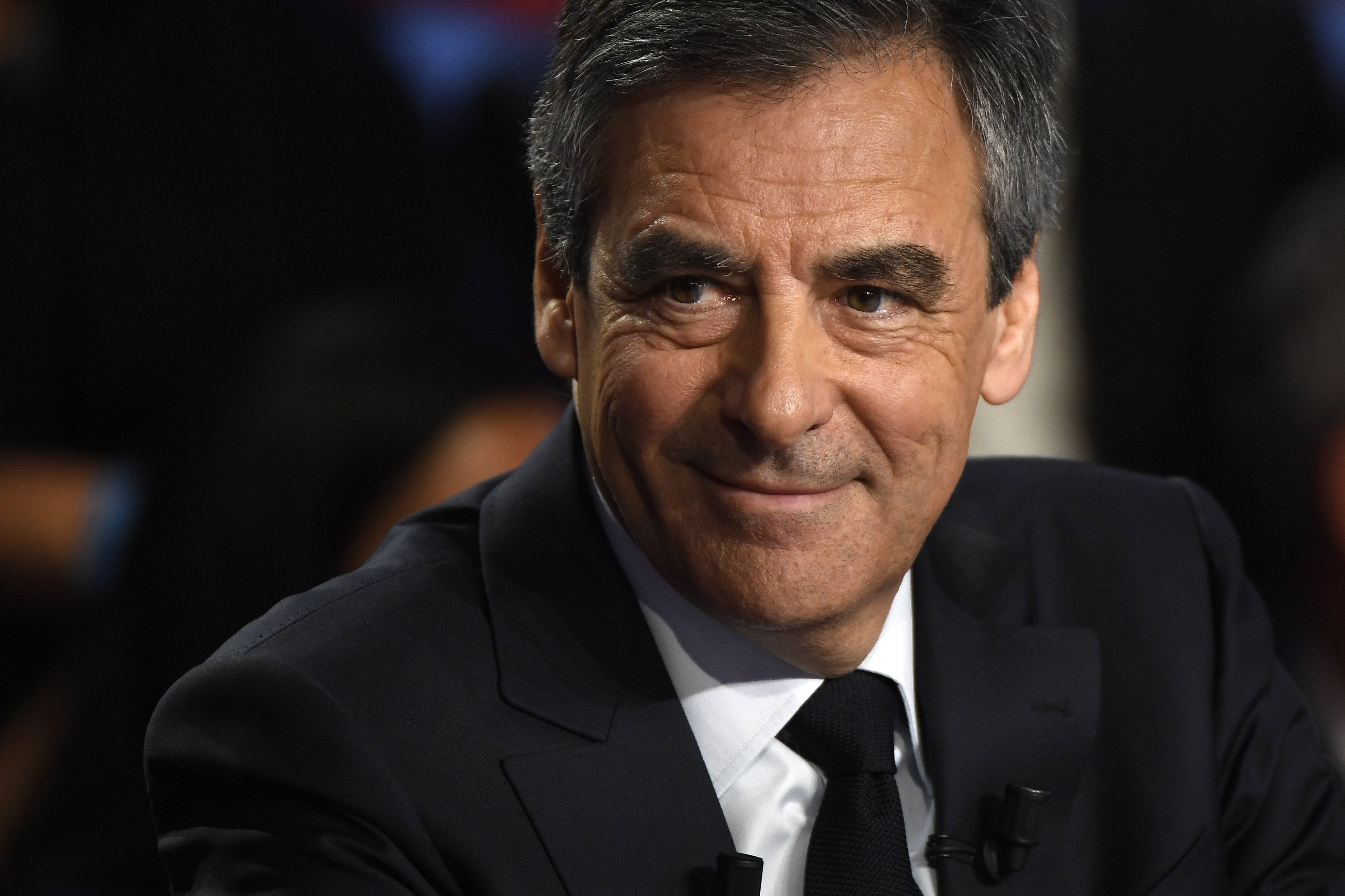 Rubén Amón indulta a François Fillon: "Es un sujeto sólido rodeado de candidatos líquidos o gaseosos" Rubén Amón indulta a François Fillon: "Es un sujeto sólido rodeado de candidatos líquidos o gaseosos"