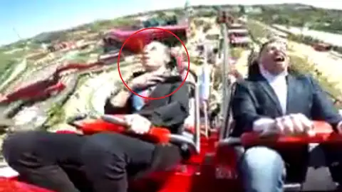 Momento en que se 'traga' la paloma Momento en que se 'traga' la paloma