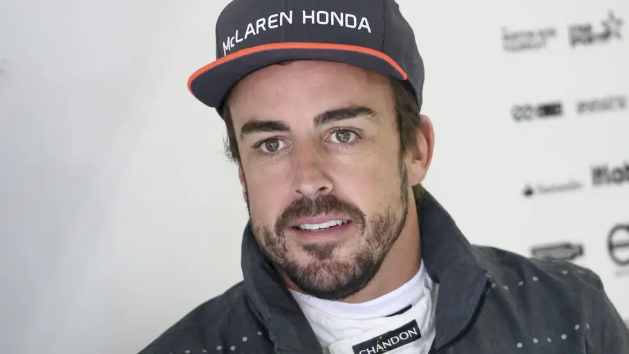 Fernando Alonso, en el trazado de Shanghái Fernando Alonso, en el trazado de Shanghái