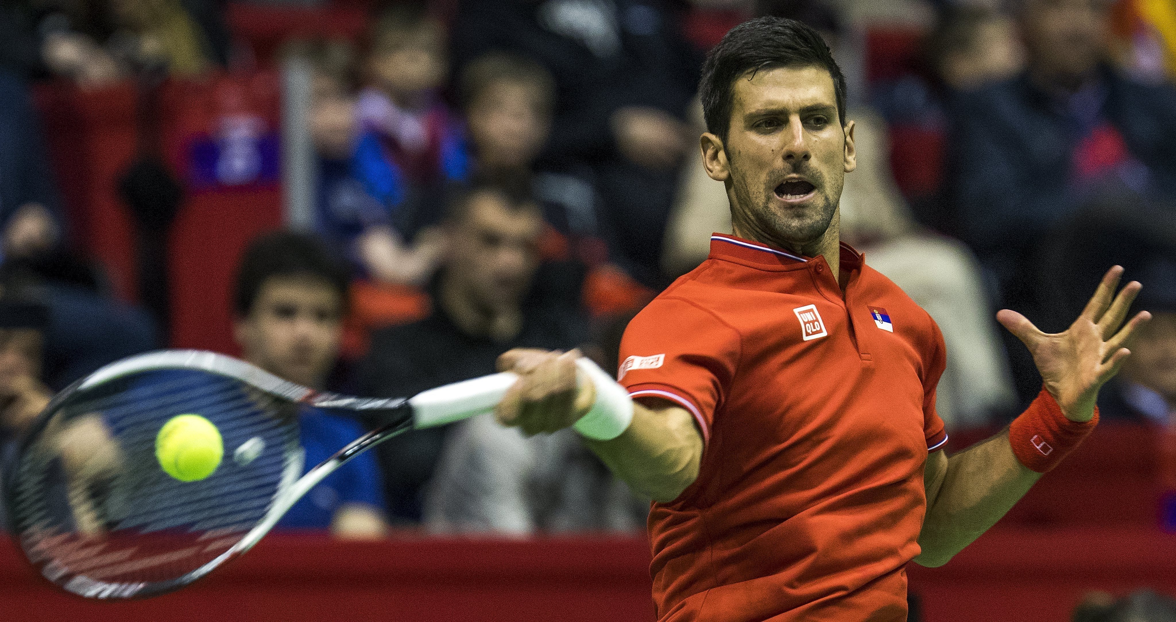 Djokovic pasa por encima de Ramos y suma el primer punto para Serbia Djokovic pasa por encima de Ramos y suma el primer punto para Serbia