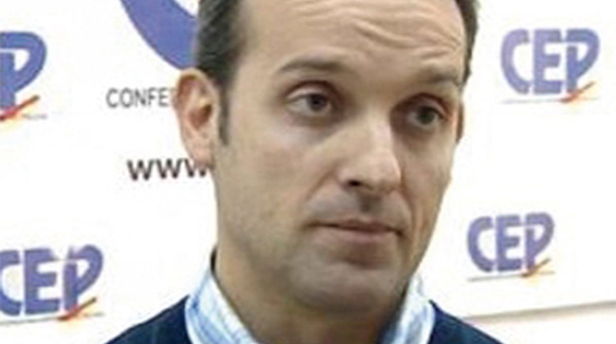 Antonio Labrado, secretario general de la confederación española de policías: "Necesitamos más agentes para atender a estas mujeres" Antonio Labrado, secretario general de la confederación española de policías: "Necesitamos más agentes para atender a estas mujeres"