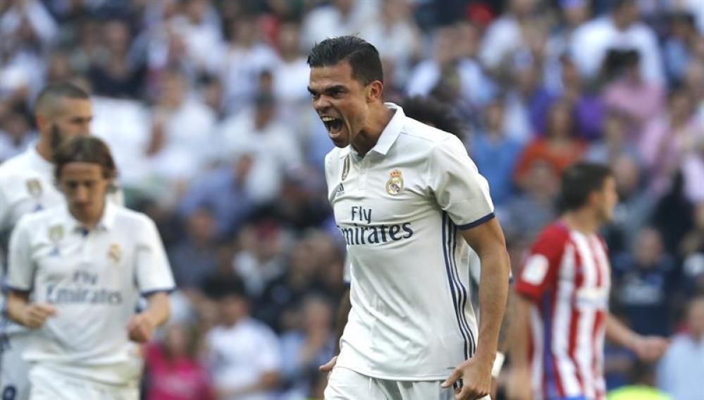 Pepe celebra su gol al Atlético de Madrid