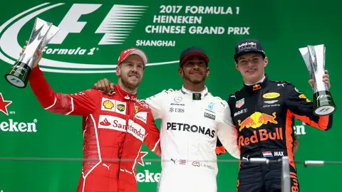Vettel, Hamilton y Verstappen, en el podio de China Vettel, Hamilton y Verstappen, en el podio de China