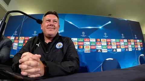 Craig Shakespeare, durante la rueda de prensa Craig Shakespeare, durante la rueda de prensa