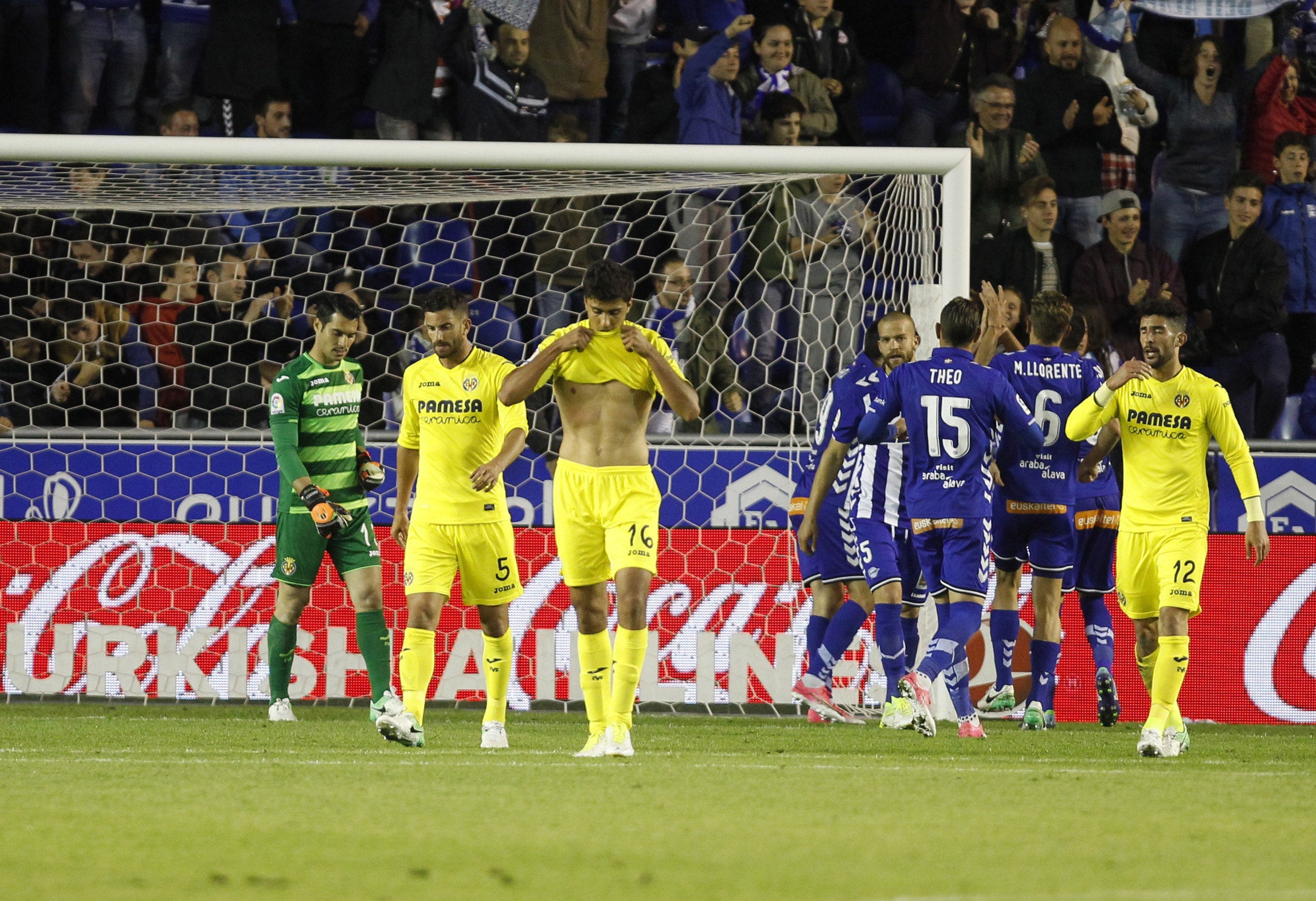El Alavés se impone al Villarreal y aprieta la lucha por la Europa League El Alavés se impone al Villarreal y aprieta la lucha por la Europa League