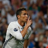 Cristiano Ronaldo manda callar a la afición del Bernabéu