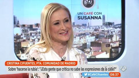 Frame 349.844353 de: Cifuentes, sobre el 'tramab&uacute;s' de Podemos: "Es rid&iacute;culo e infantil que a todos los extremistas les haya dado por sacar autobuses"