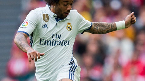 Marcelo controlando el bal&oacute;n
