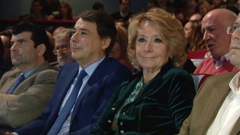 Esperanza Aguirre, en un acto al lado de Ignacio Gonz&aacute;lez