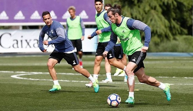 Bale continúa su progeso hacia El Clásico y Varane entrena con el grupo Bale continúa su progeso hacia El Clásico y Varane entrena con el grupo