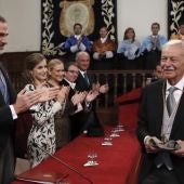 Eduardo Mendoza recibe el Premio Cervantes