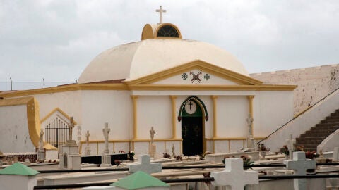 Imagen del pabell&oacute;n militar donde reposan los restos del general Sanjurjo, que han recibido sepultura en Melilla