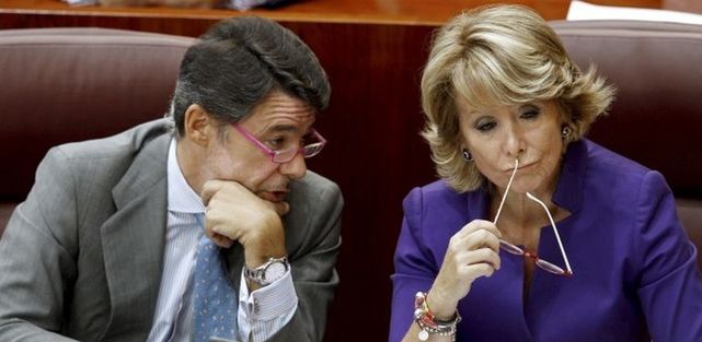 El juez del 'caso Púnica' exonera a Esperanza Aguirre e Ignacio González por la presunta 'caja b' del PP de Madrid El juez del 'caso Púnica' exonera a Esperanza Aguirre e Ignacio González por la presunta 'caja b' del PP de Madrid