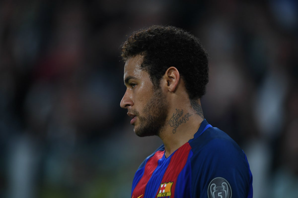 El Barça no convoca a Neymar para el Clásico con el Real Madrid ante "la incertidumbre legal" El Barça no convoca a Neymar para el Clásico con el Real Madrid ante "la incertidumbre legal"
