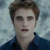 Robert Pattinson como Edward Cullen