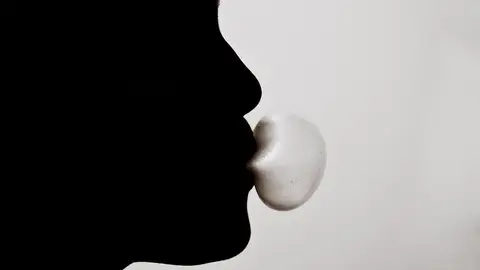 Pompa con un chicle Pompa con un chicle