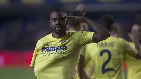 Bakambú, en el partido contra el Sporting Bakambú, en el partido contra el Sporting