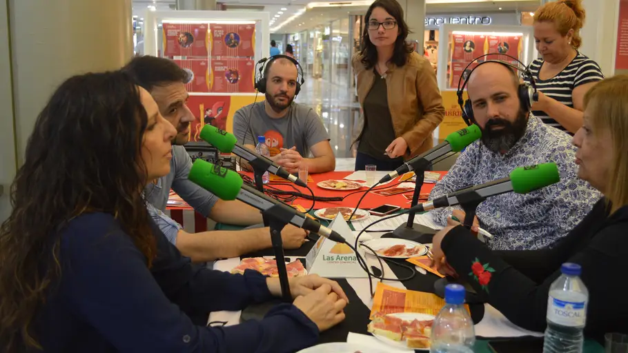 Gran Canaria En La Onda en directo desde el C.C. Las Arenas Gran Canaria En La Onda en directo desde el C.C. Las Arenas
