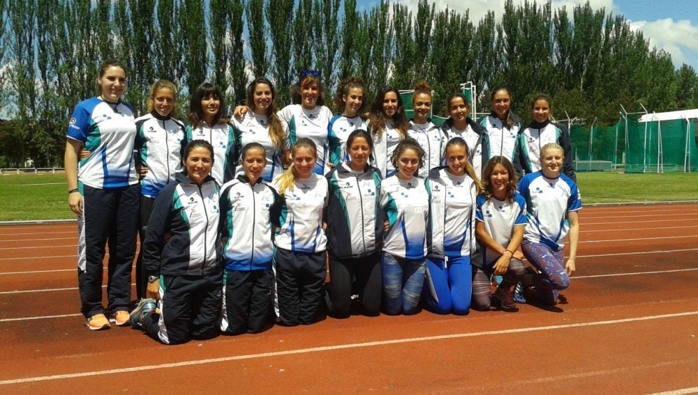 Equipo Femenino del Juventud Atlética de Elche que ascendió a División de Honor en 2016.