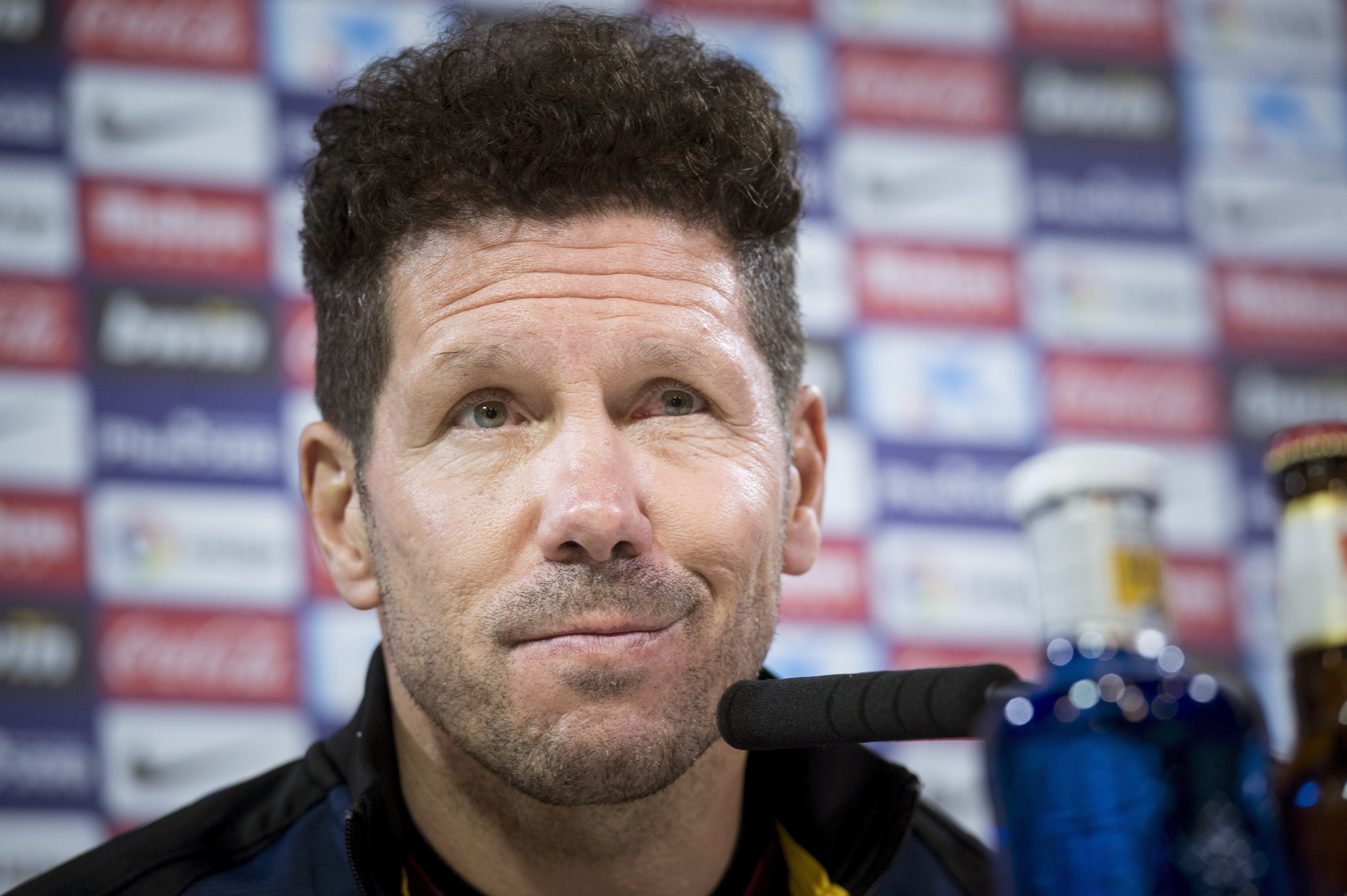 Rubén Amón indulta a Simeone: <i>Puede permitirse marcharse, nos hizo ser mucho más grandes de lo que realmente éramos</i> Rubén Amón indulta a Simeone: <i>Puede permitirse marcharse, nos hizo ser mucho más grandes de lo que realmente éramos</i>