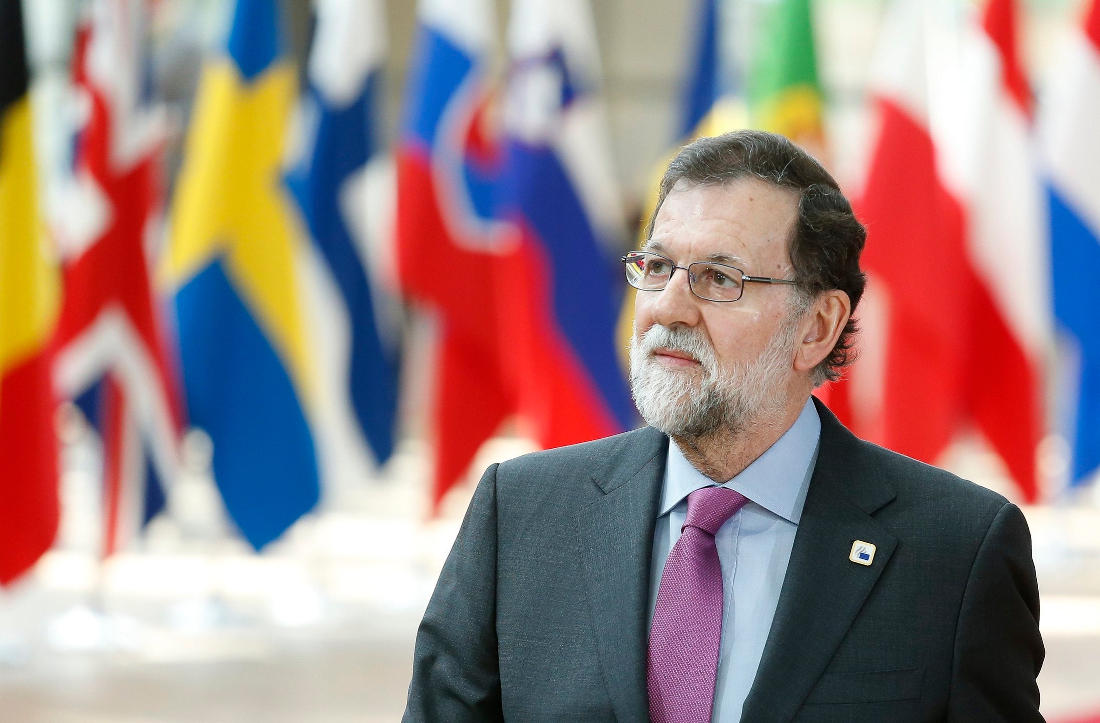 Rajoy y Macron conversan y acuerdan trabajar juntos y verse pronto Rajoy y Macron conversan y acuerdan trabajar juntos y verse pronto