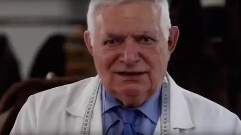 Juan José Fernández, propietario de la peletería Siber Juan José Fernández, propietario de la peletería Siber