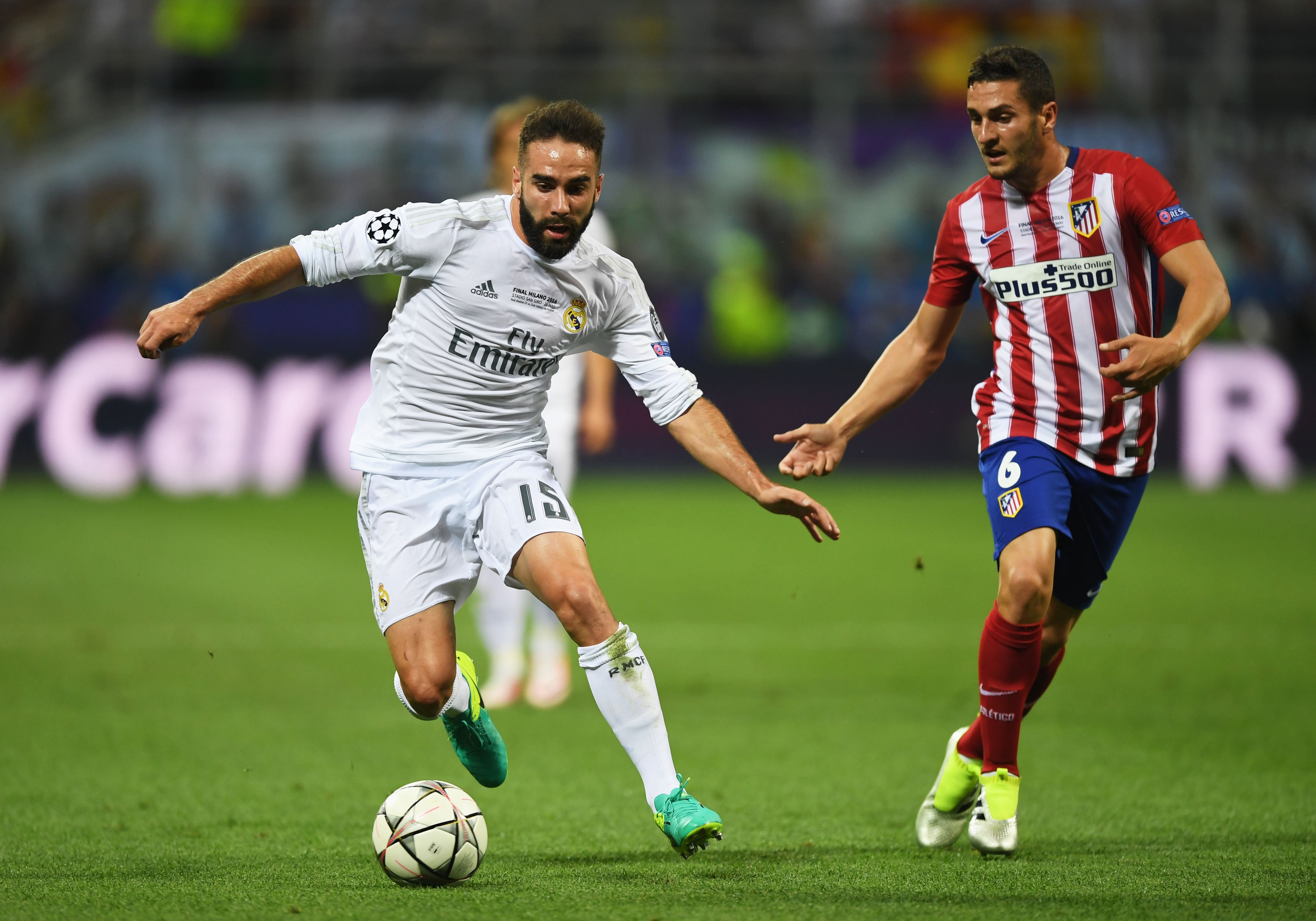 Carvajal, sobre los anteriores duelos con el Atlético: "Si les tiene que pesar a alguien, que les pese a ellos" Carvajal, sobre los anteriores duelos con el Atlético: "Si les tiene que pesar a alguien, que les pese a ellos"