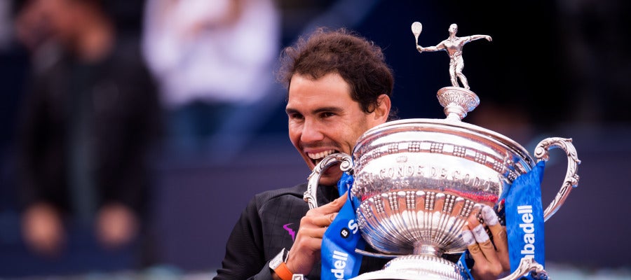 Rafa Nadal 'muerde' su décimo Conde de Godó Rafa Nadal 'muerde' su décimo Conde de Godó