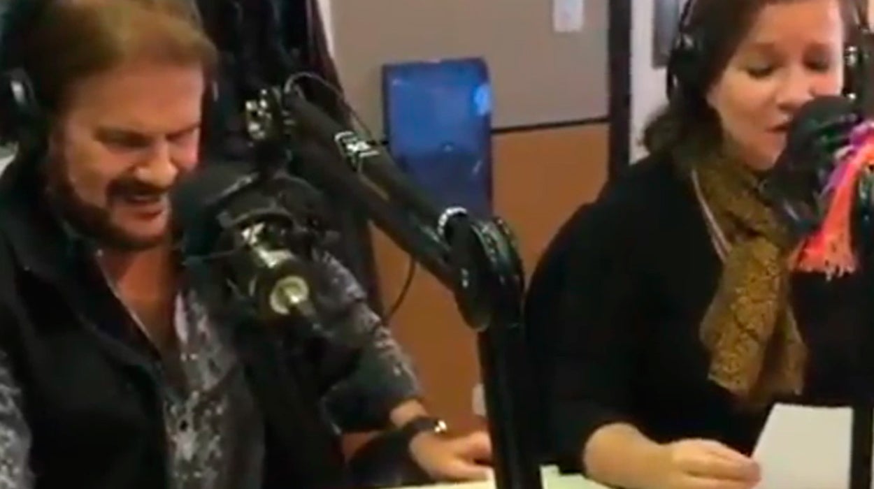 Internet: La versión de 'Olvídame y pega la vuelta' de Pimpinela adaptada a las redes sociales Internet: La versión de 'Olvídame y pega la vuelta' de Pimpinela adaptada a las redes sociales