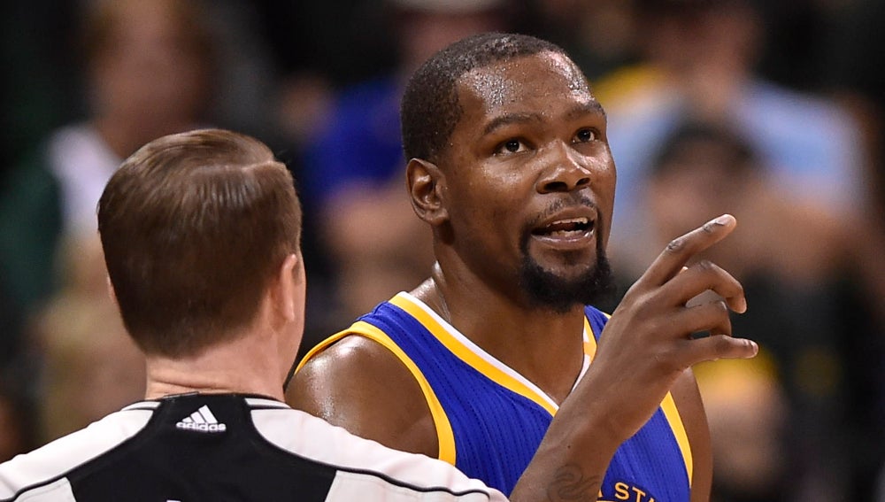 Un inmenso Kevin Durant pone el 30 para Golden State frente a Utah