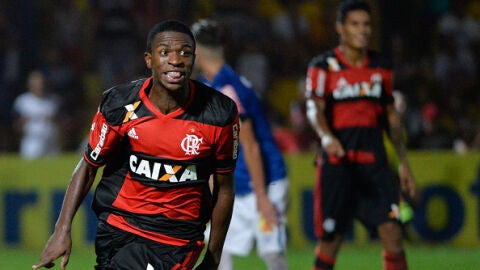 Vinicius Jr. celebra un gol con el Flamengo