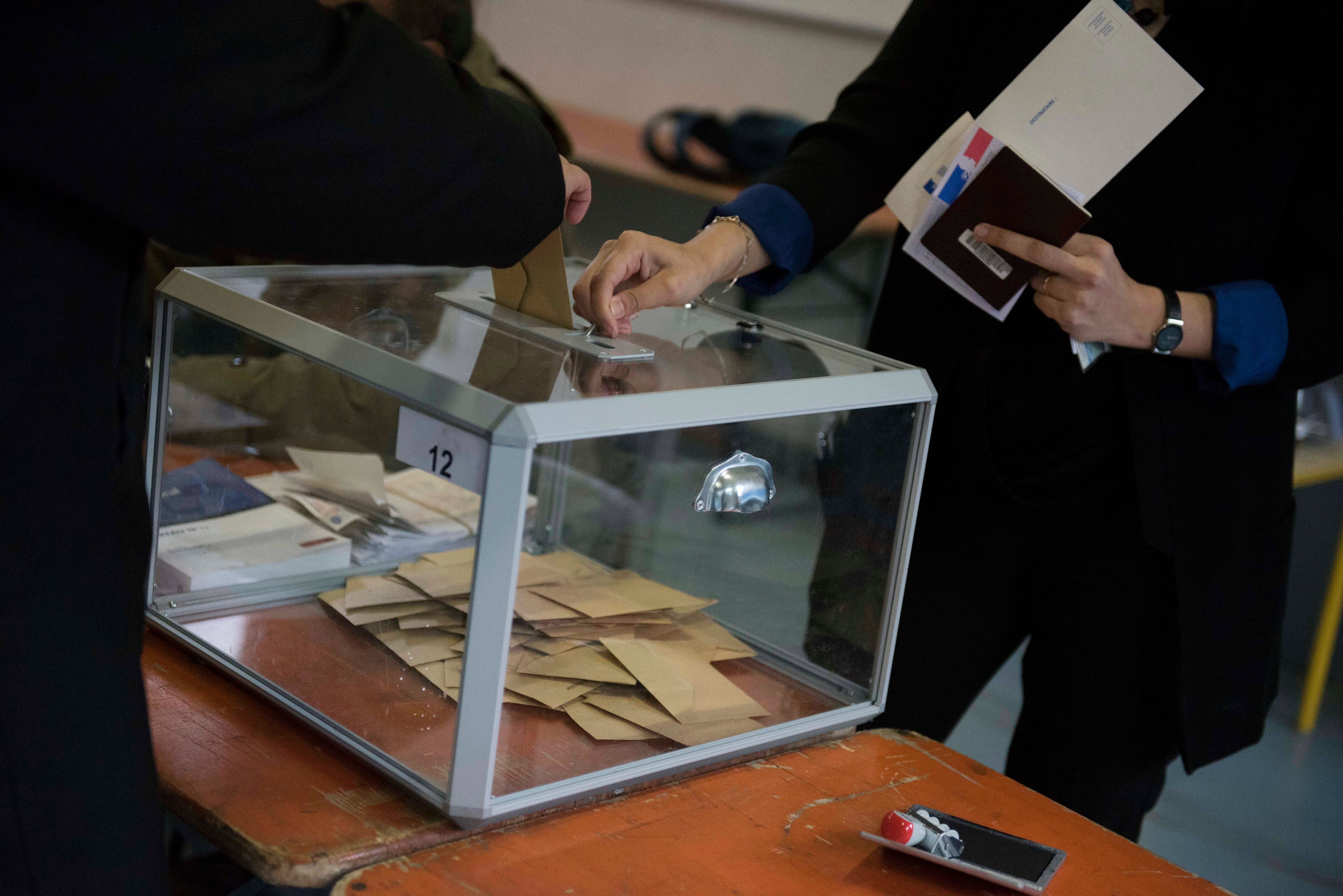 Urna electoral Urna electoral