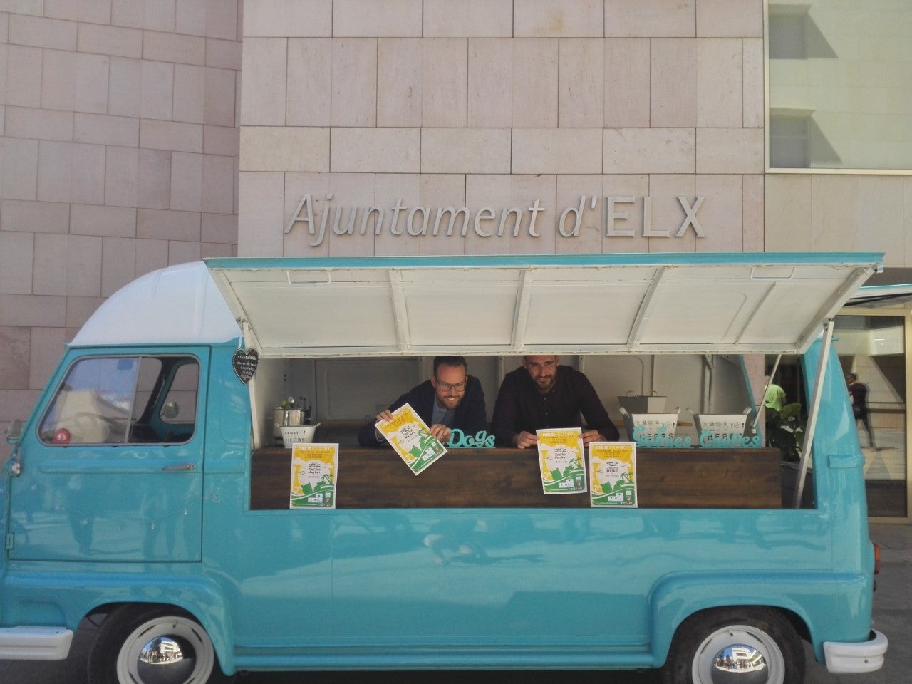 Los food trucks estacionan este fin de semana en el Paseo de la Estación de Elche Los food trucks estacionan este fin de semana en el Paseo de la Estación de Elche