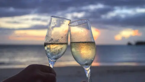 El vino debe tener sabores afrutados El vino debe tener sabores afrutados
